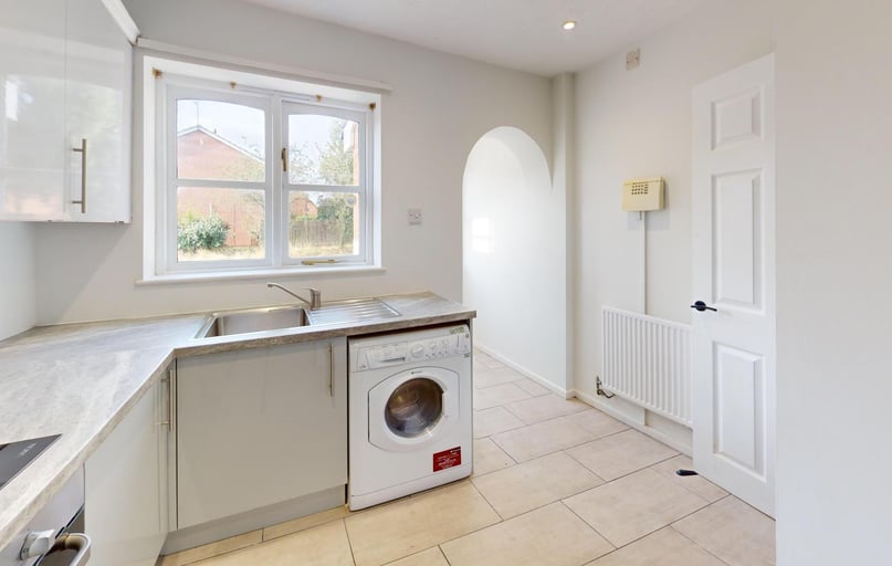 Heron Drive, Lenton, Nottingham - Image 1