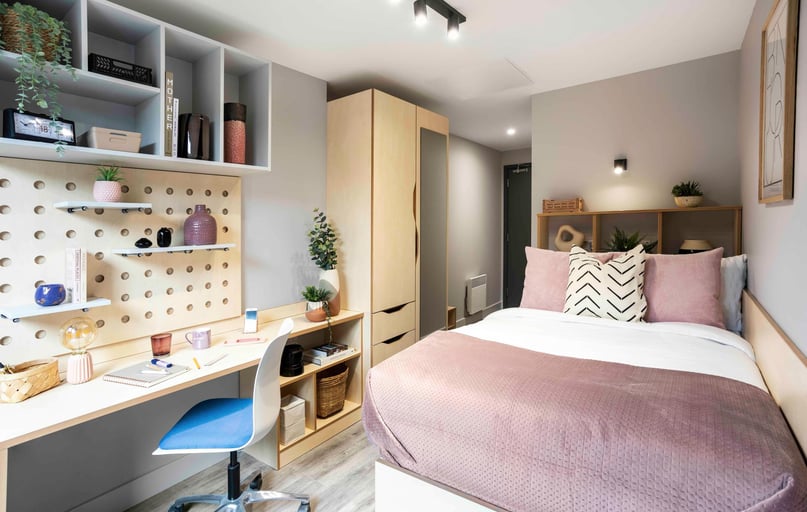 4 Bed Premium En Suite, Aster House, 2A University Road, City Centre, Belfast - Image 1