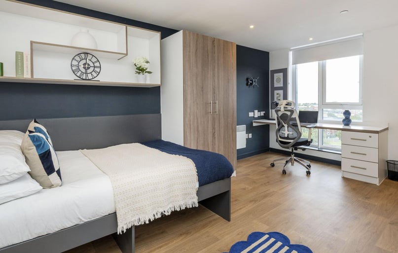 Penthouse Premium Studio, Innovo House, 60 Devon Street, Low Hill, Liverpool - Image 1