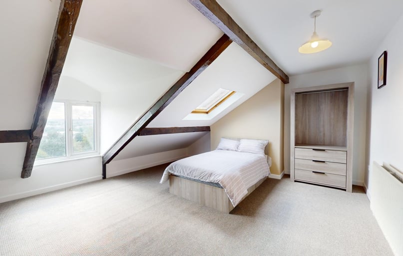 Moorland Avenue, Hyde Park, Leeds - Image 1