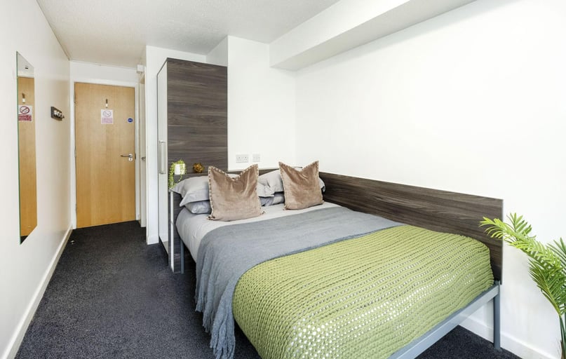 Premium Ensuite, Paddington Park House, 1 Paddington, University Of Liverpool, Liverpool - Image 1