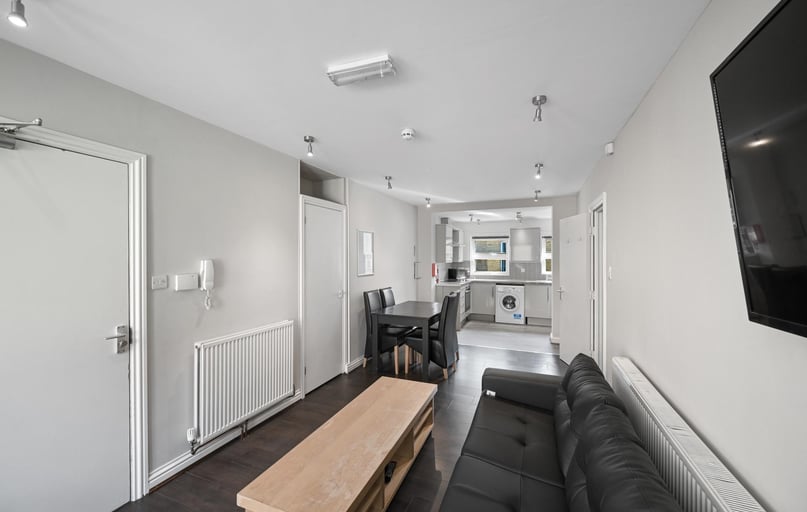 Broomhall Court, Broomhall, Sheffield - Image 1