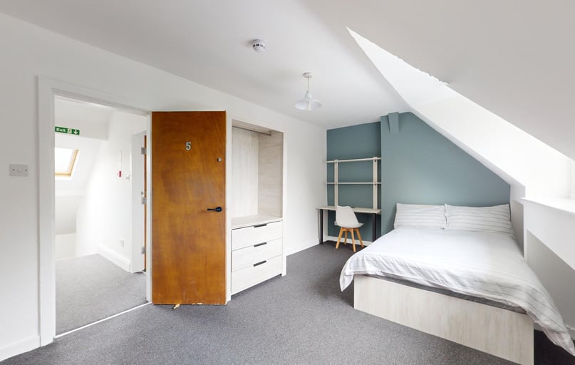 St Michaels Crescent, Headingley, Leeds - Image 1