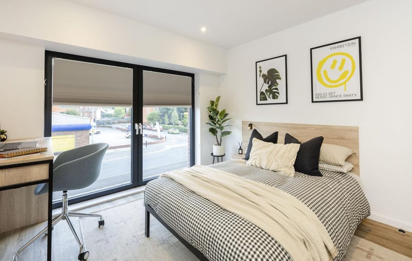 Classic Studio Floors 1-5, The Fabric Works, 4 Leylands Road, Hyde Park, Leeds - Image 1