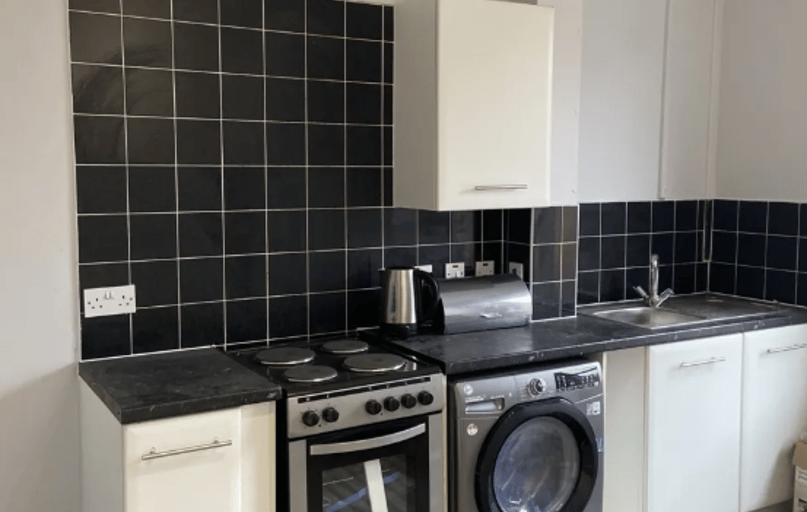 Myrtle Road, Highfields, Leicester - Image 1