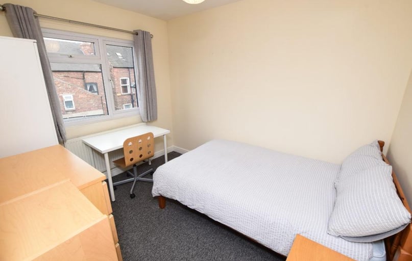 Rothesay Avenue, Radford, Nottingham - Image 1