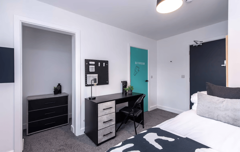 Clifton Boulevard, Dunkirk, Nottingham - Image 1