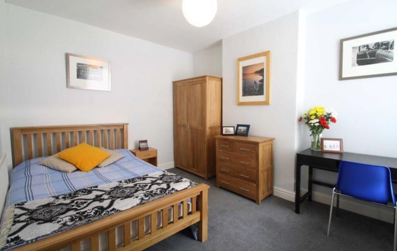 Kimbolton Avenue, Radford, Nottingham - Image 1