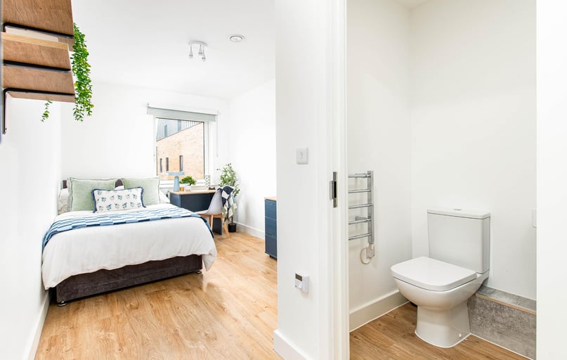 West Street, Bedminster, Bristol - Image 1