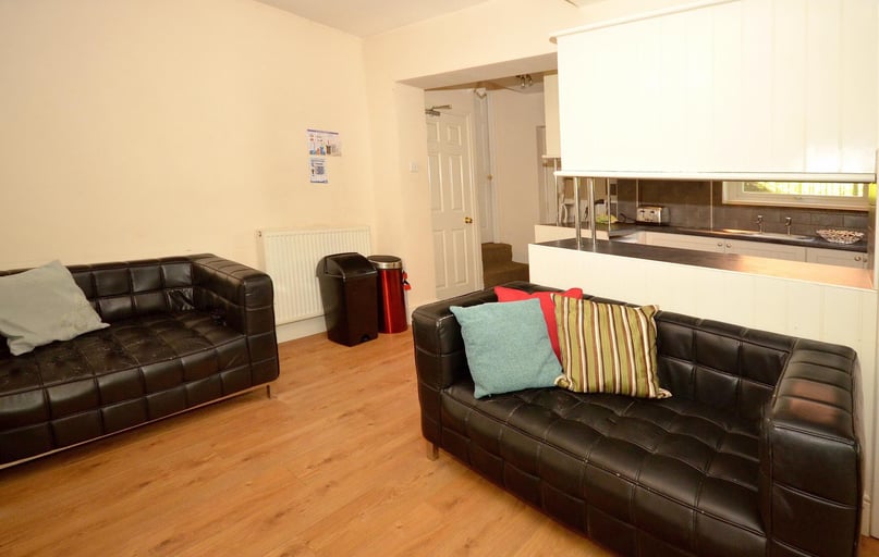 Hanover Square, Devonshire Green, Sheffield - Image 1