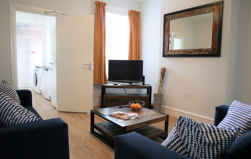 Oxford Street, City Centre, Loughborough - Image 1