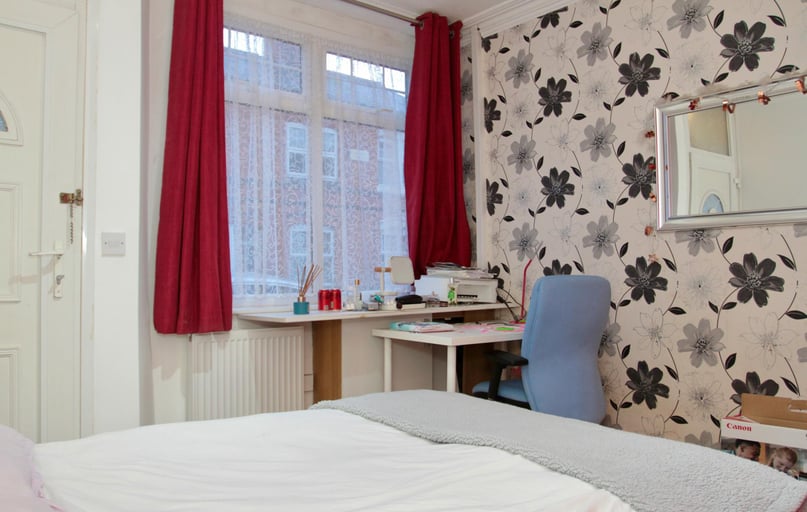 Montague Road, Clarendon Park, Leicester - Image 1