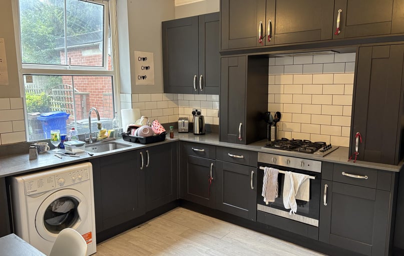 Walton Road, Sharrowvale, Sheffield - Image 1