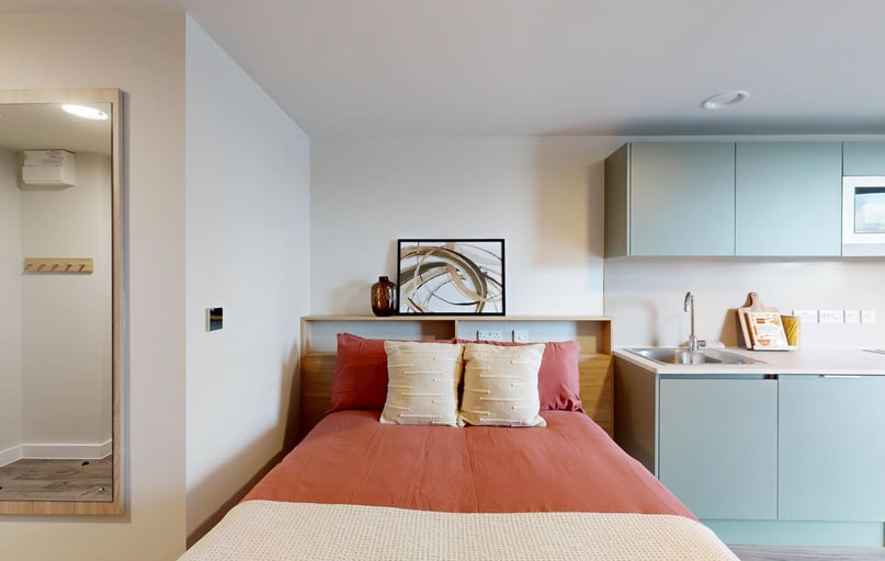 Premium Studio, Burnsall House, 101 Burnsall Road, Earlsdon, Coventry - Image 1