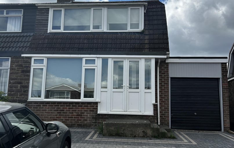 Aspen Close, Gilesgate, Durham - Image 1