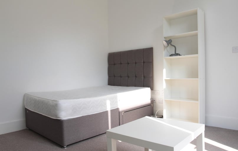 Wheatsheaf Court, Knighton, Leicester - Image 1