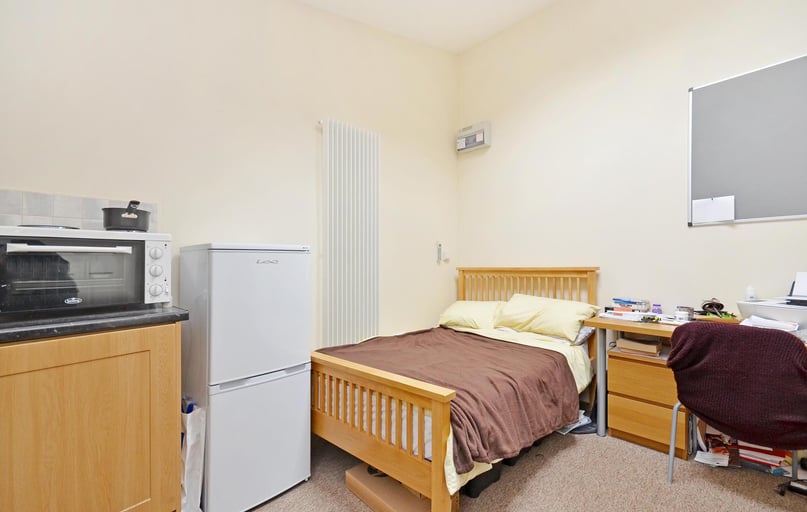 Victoria Road, Broomhall, Sheffield - Image 1