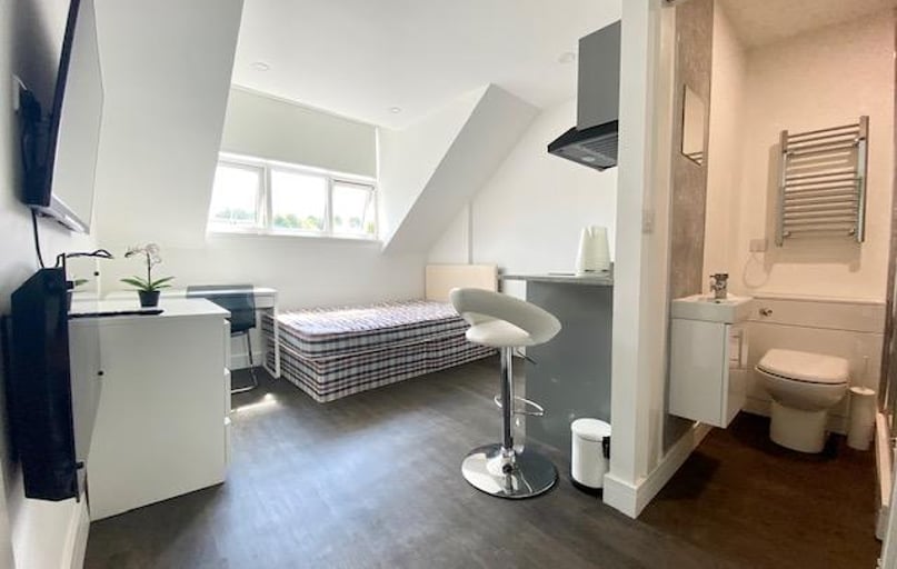 2, Sharrow, Sheffield - Image 1