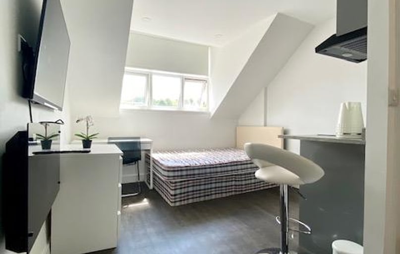 4, Ecclesall, Sheffield - Image 1