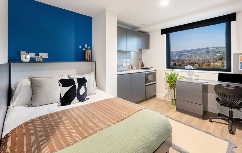 Premium Studio, Hollis Wharf, Lower Bristol Road, Oldfield Park, Bath - Image 1