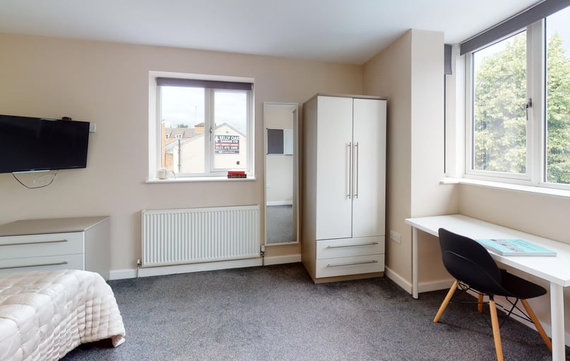 Coronation Road, Selly Park, Birmingham - Image 1