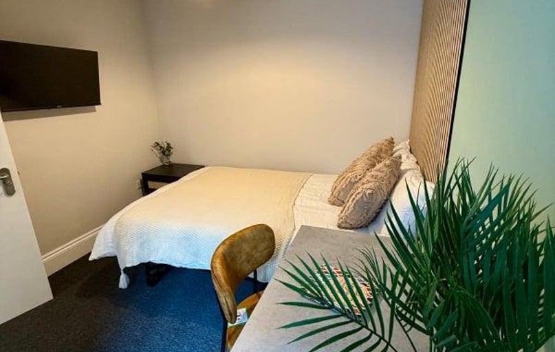 Hotwell Road, Southville, Bristol - Image 1