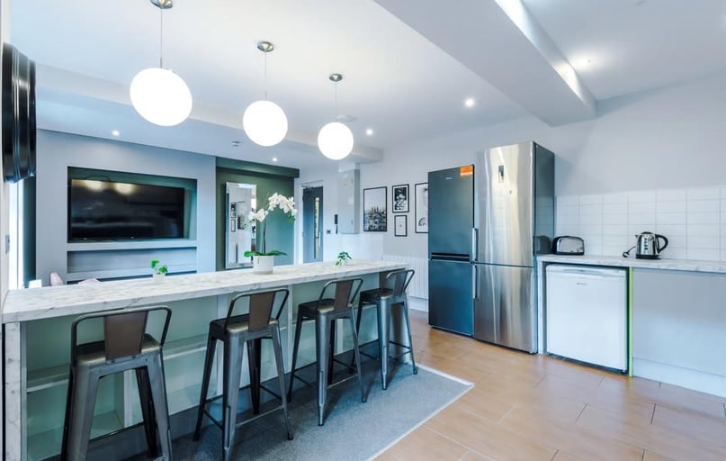 Jesmond View, Jesmond, Newcastle - Image 1