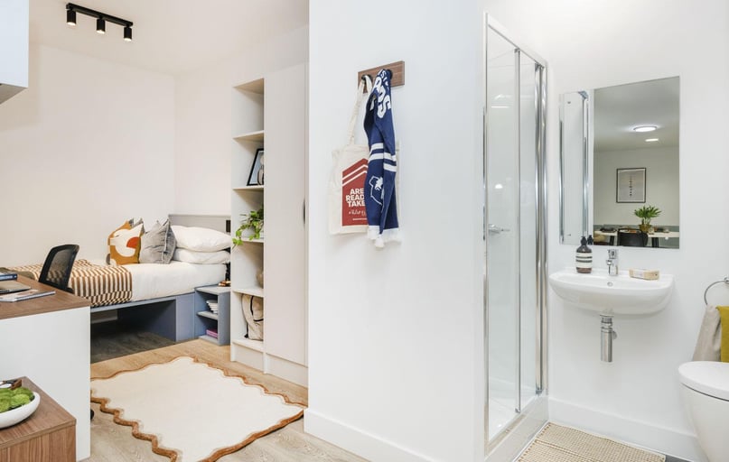 Premium 5 Bed Ensuite, The Propeller Quarter, Fairlawn Avenue, Near University, Bristol - Image 1