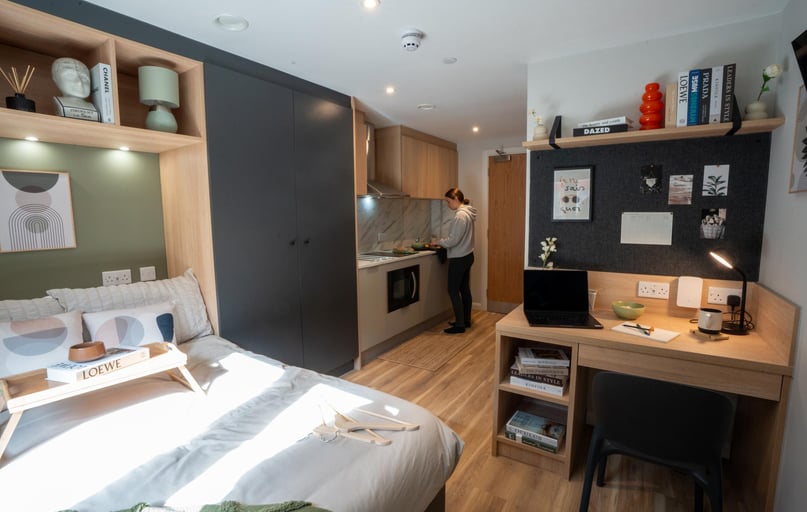 Classic Studio Plus, Standard Floors, Fusion Nottingham, 1 King Edward Street, City Centre, Nottingham - Image 1