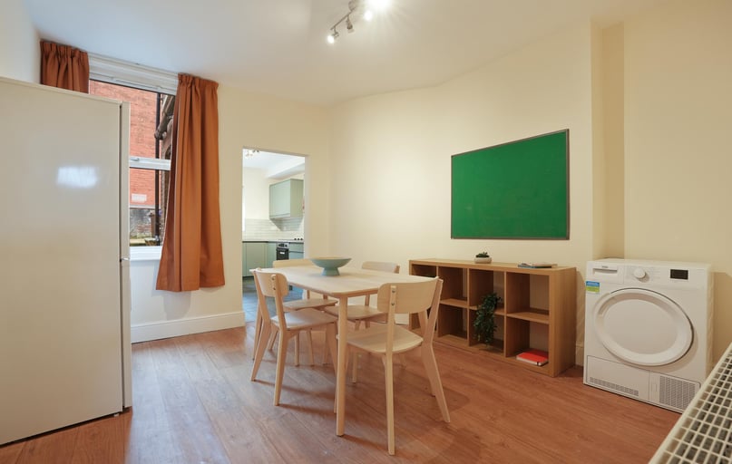 Junction Road, Sharrowvale, Sheffield - Image 1