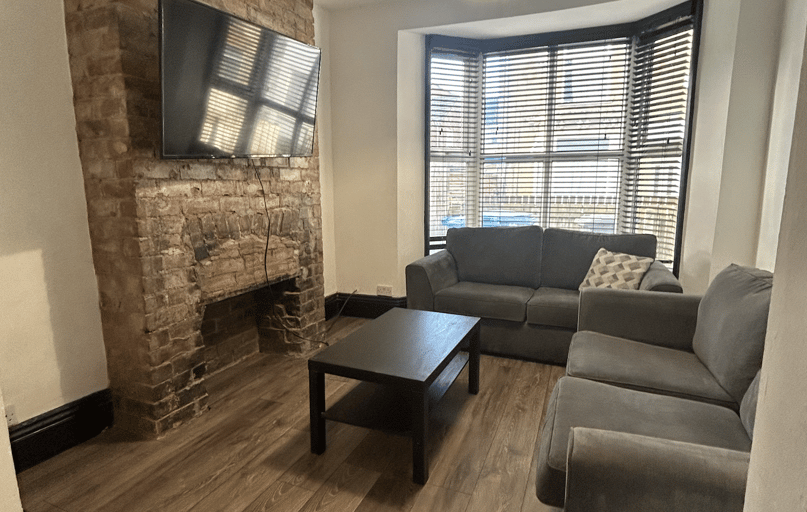 Henley Villas, Newland, Hull - Image 1