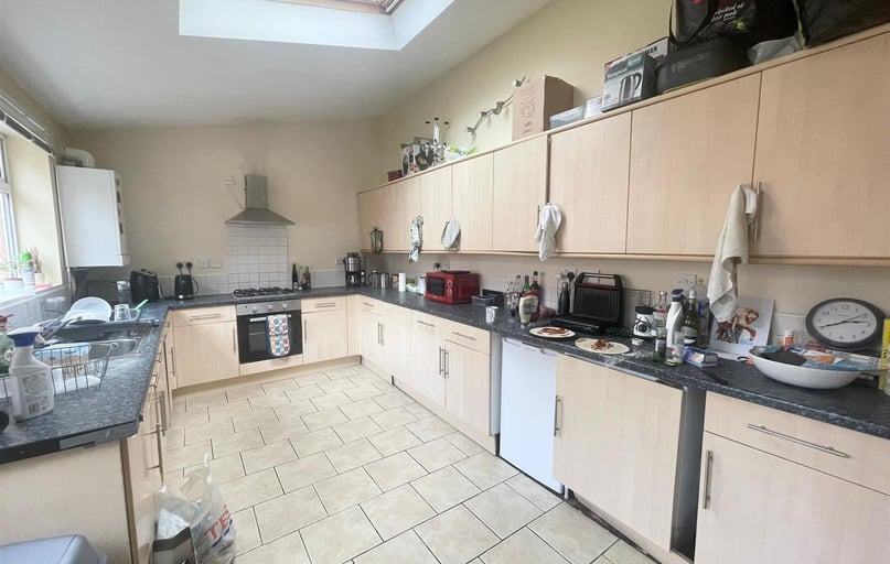 Kimbolton Avenue, Radford, Nottingham - Image 1