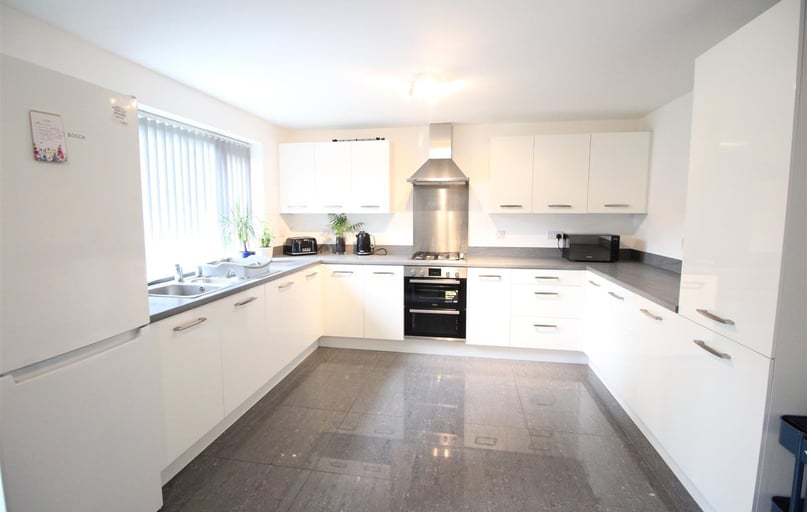 Summer Crescent, Lenton Abbey, Nottingham - Image 1