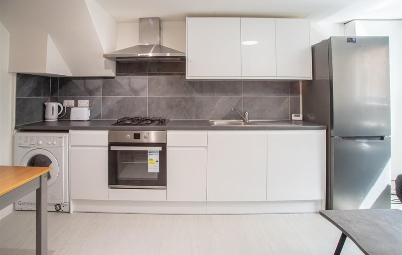 Derby Road, Radford, Nottingham - Image 1