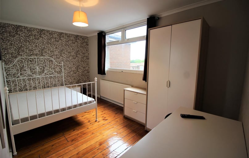 Maxwell Close, Lenton, Nottingham - Image 1