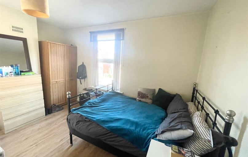 Beeston Road, Dunkirk, Nottingham - Image 1