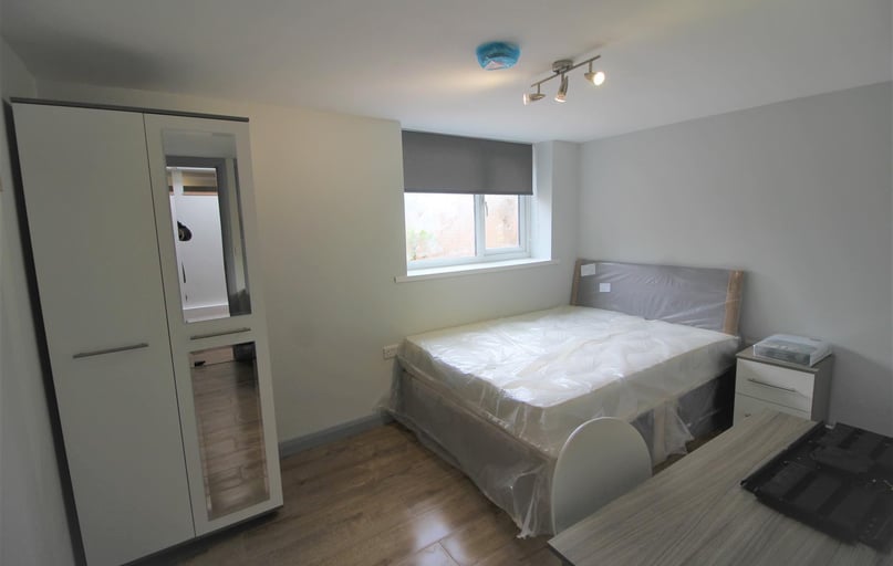 Forsythia Gardens, Lenton, Nottingham - Image 1