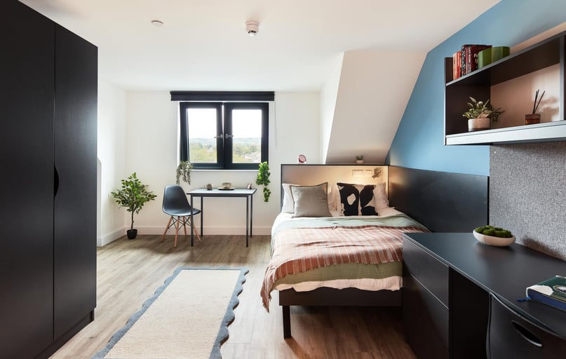 Classic Plus Studio, Hollis Wharf, Lower Bristol Road, Oldfield Park, Bath - Image 1