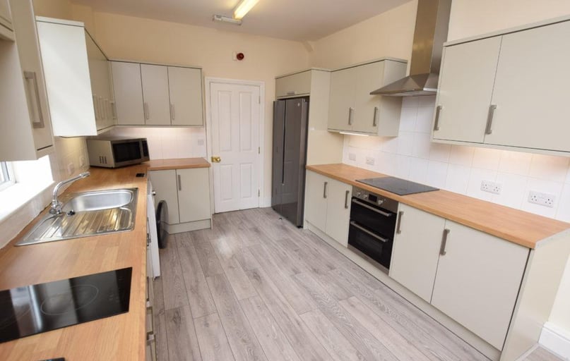 Rothesay Avenue, Radford, Nottingham - Image 1