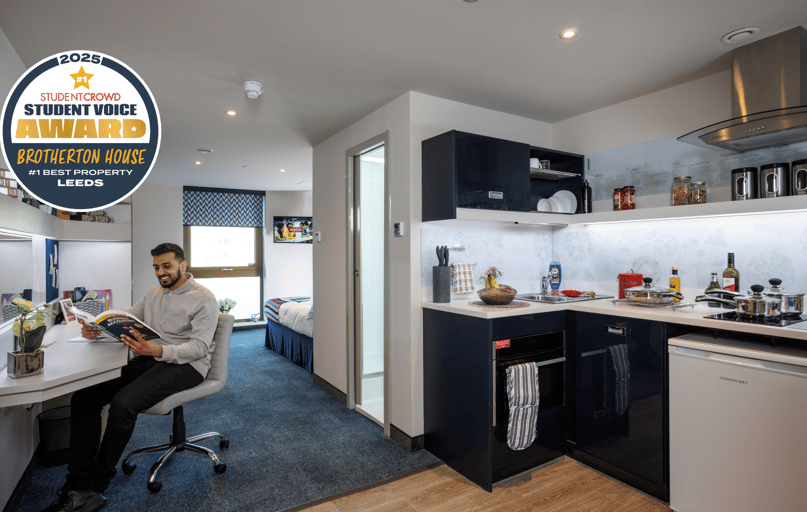 Sapphire Plus studio