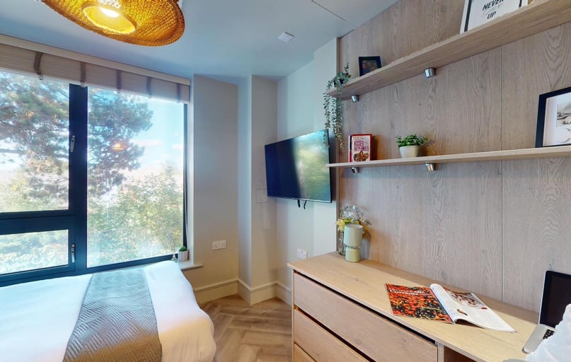 Ashby Road, City Centre, Loughborough - Image 1