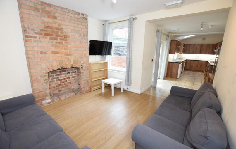 Dunlop Avenue, Lenton, Nottingham - Image 1