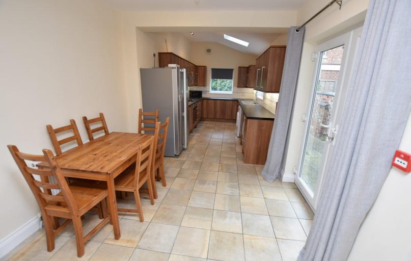 Elmsthorpe Avenue, Lenton, Nottingham - Image 1