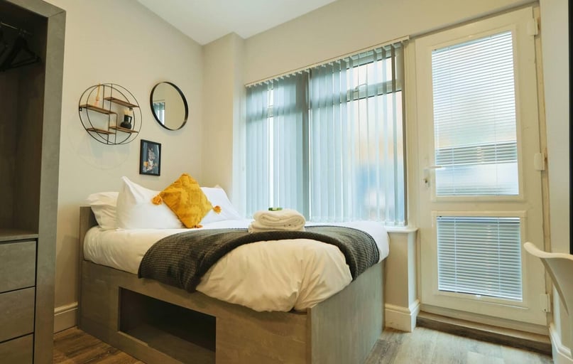 St. Nicholas Street, City Centre, Bristol - Image 1