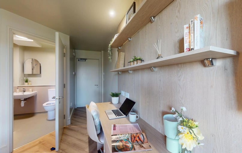 Ashby Road, City Centre, Loughborough - Image 1