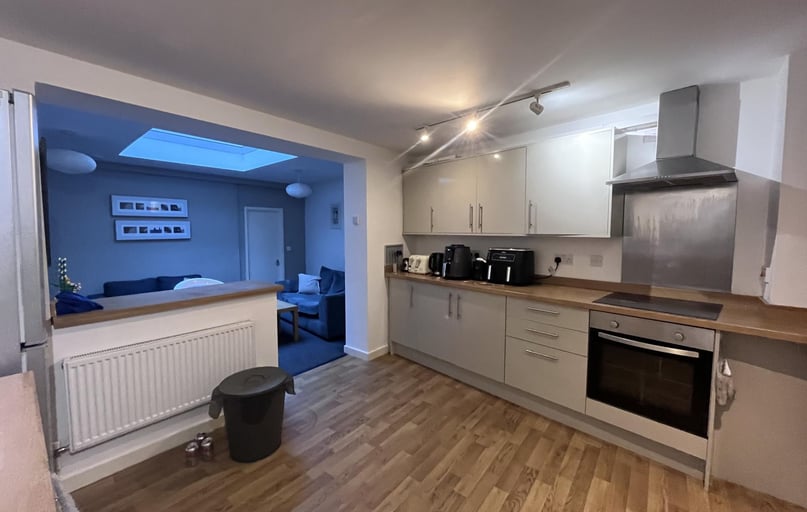 Gilesgate (L), Gilesgate, Durham - Image 1