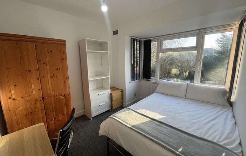 Beeston Road, Dunkirk, Nottingham - Image 1