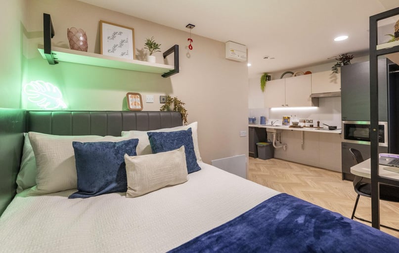 Accessible Studio, Arcadian, 260 Huntingdon Street, City Centre, Nottingham - Image 1