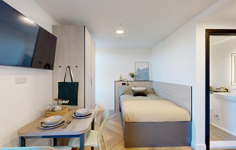 Premium Plus Studio, Bridgeside, Radmarsh Road, Lenton, Nottingham - Image 1