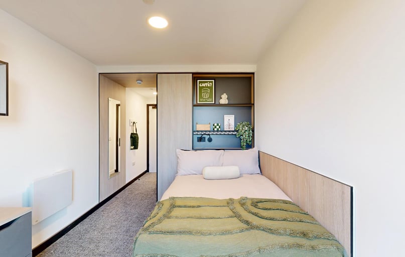 Premium Ensuite Ground, Bridgeside, Radmarsh Road, Lenton, Nottingham - Image 1